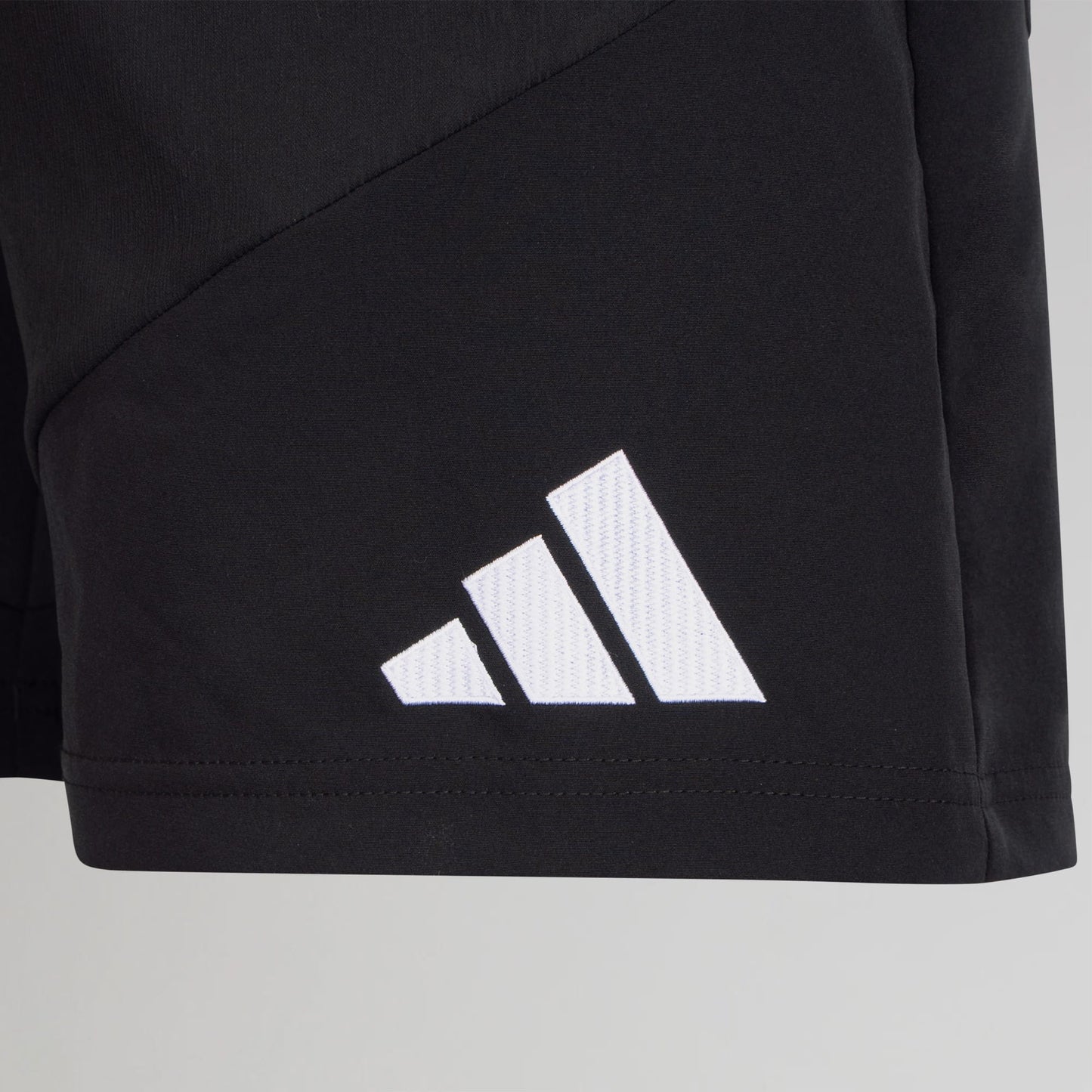 adidas Celtic Junior 2026/27 Black Downtime Shorts