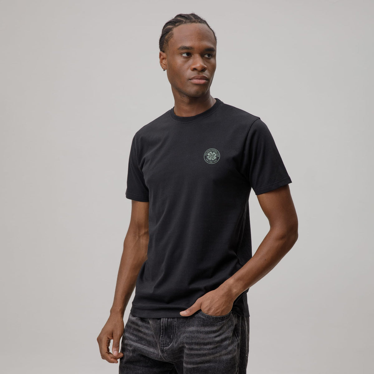 Celtic Crest Men's Black T-Shirt