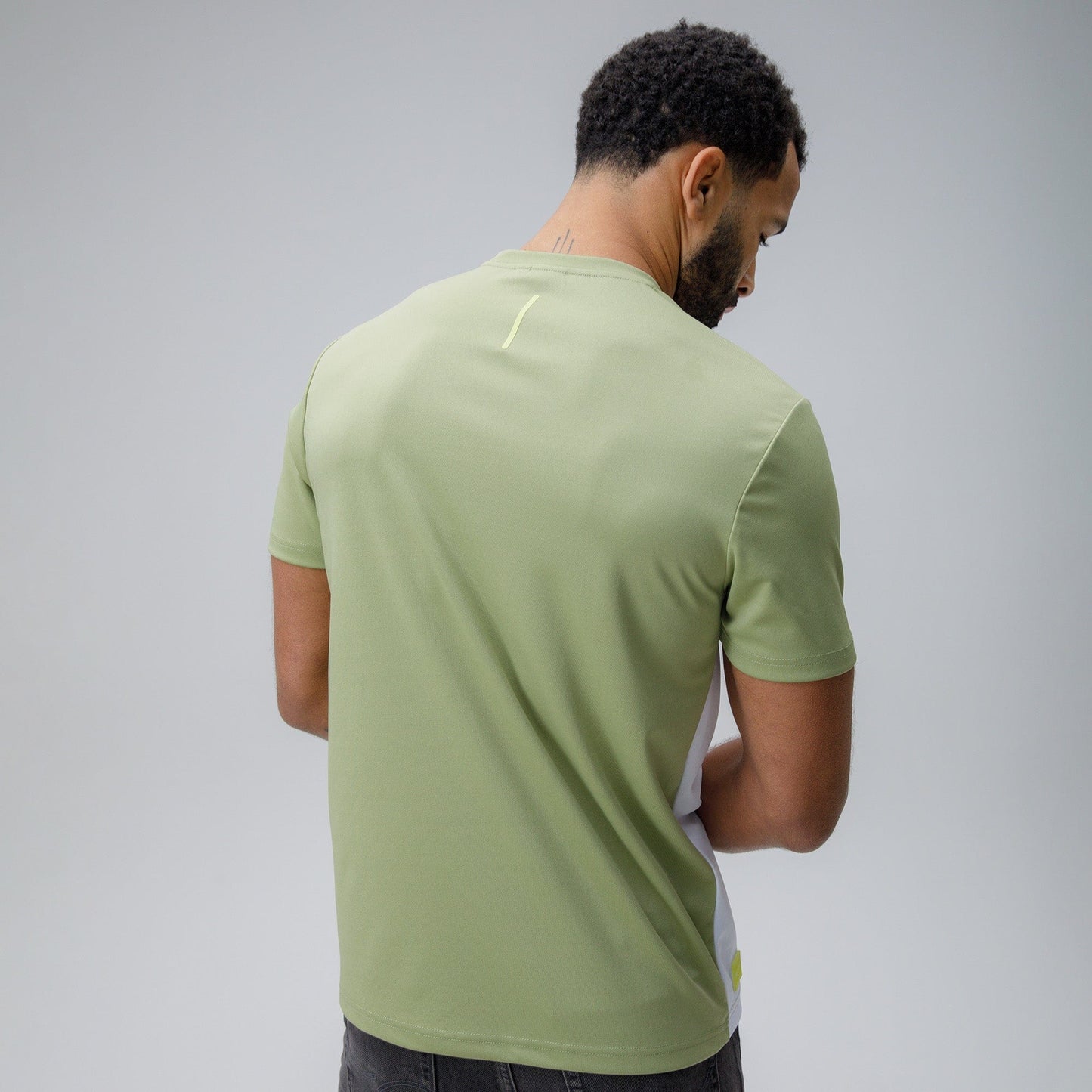 Celtic Crest Men's Front Panel White and Green T-Shirt