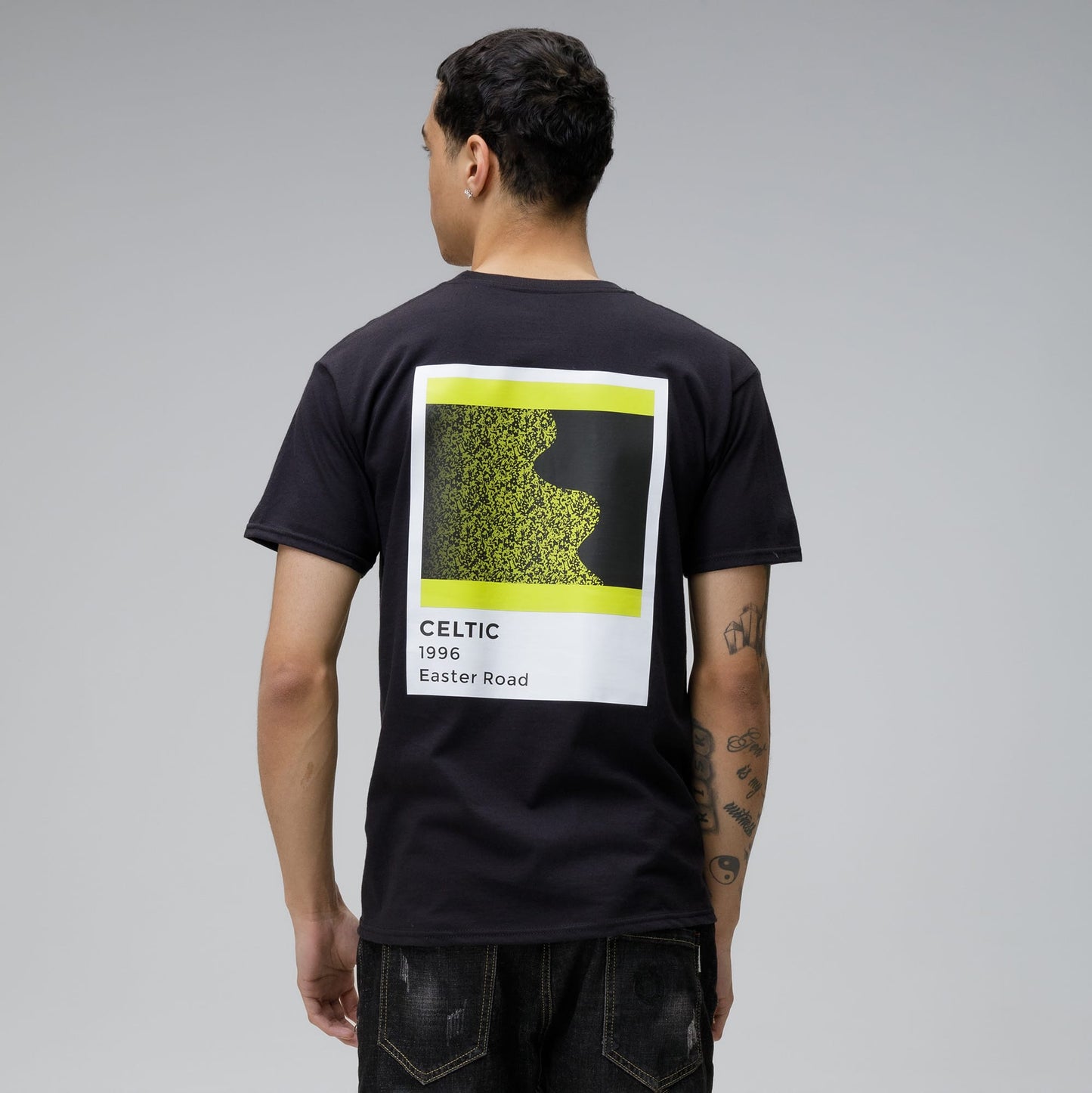 Celtic Men's Bumblebee 1996 Back Print Black T-Shirt