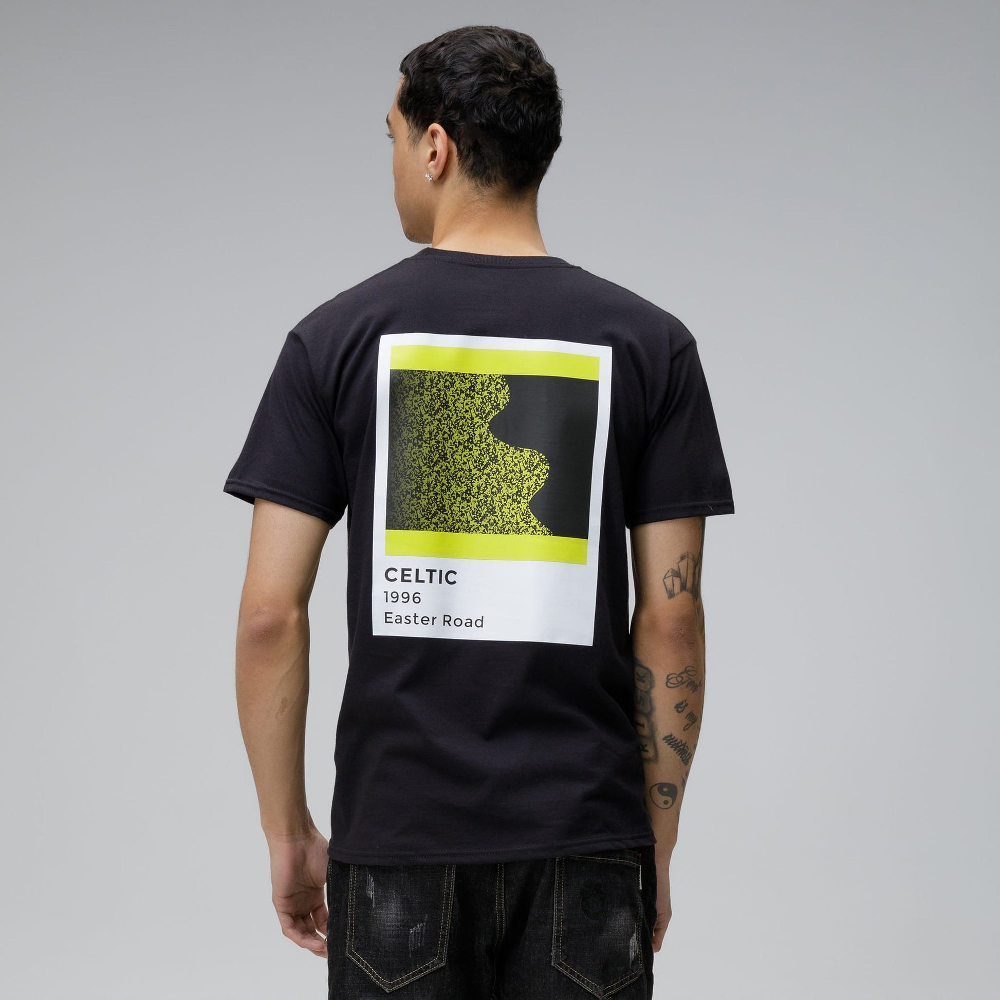 Celtic Men's Bumblebee 1996 Back Print Black T-Shirt