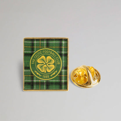 Celtic Tartan Crest Badge